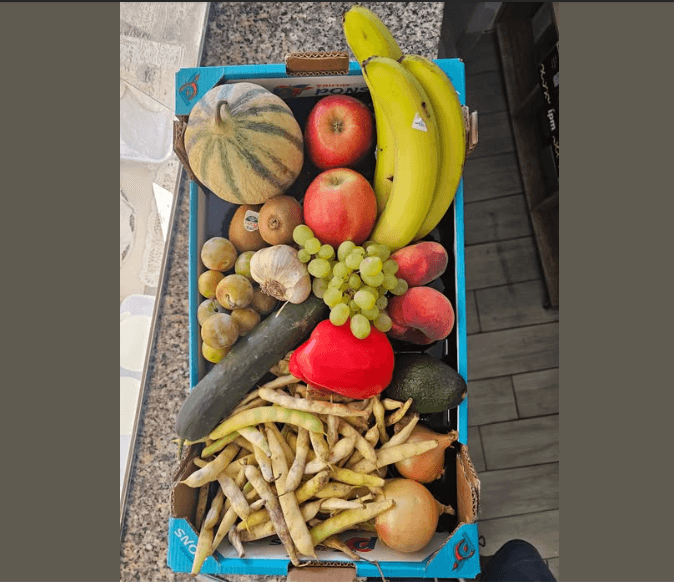 Panier de fruits et légumes frais de la semaine